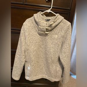 The North Face Women’s Creacent hooded fleece pullover large